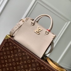 LV Shopping Bags